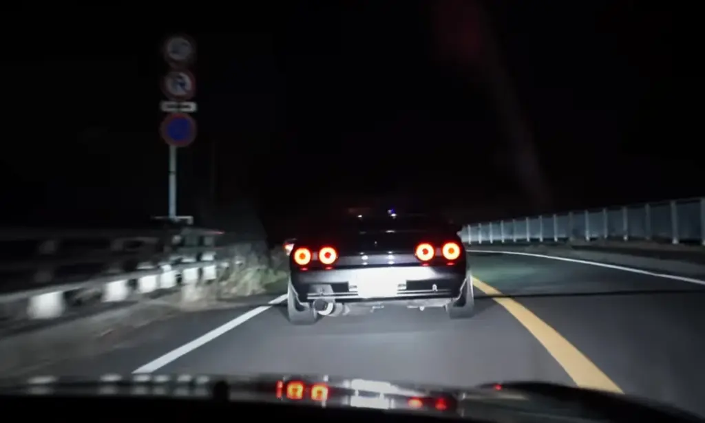 Chasing Real-life Initial D [video]