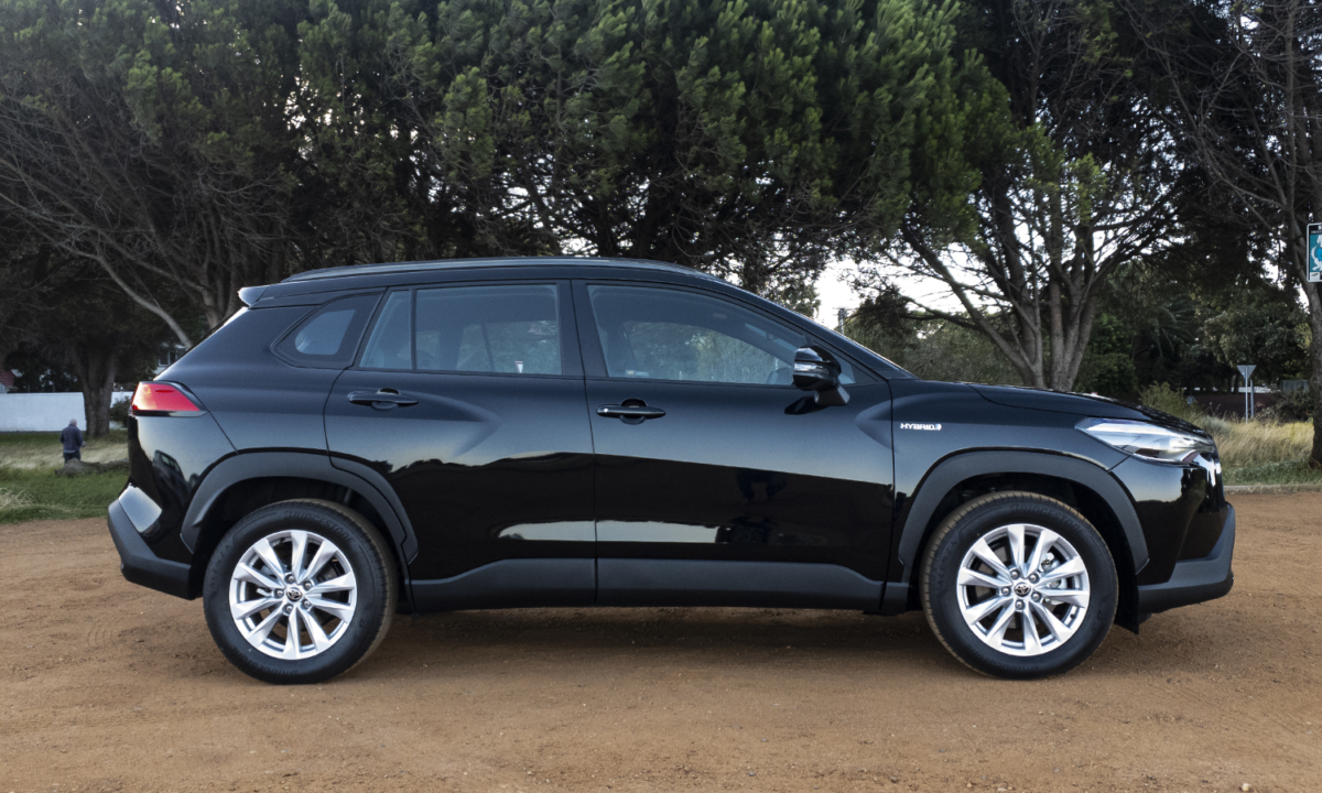 Toyota Corolla Cross 1,8 Xs Hybrid Driven - Double Apex