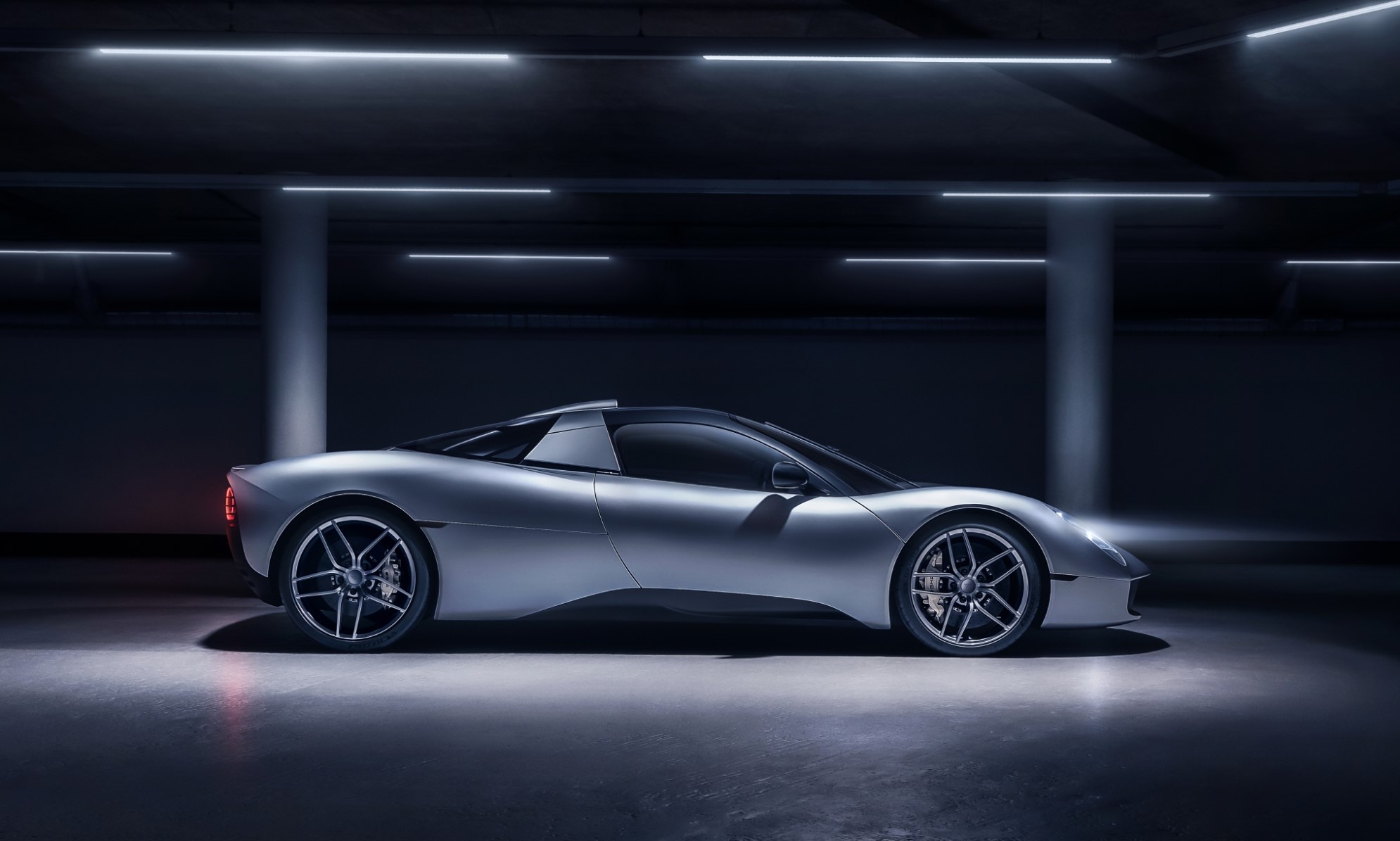 Gordon Murray Unveils the GMA T.33 V12 GT [w/video] - Double Apex