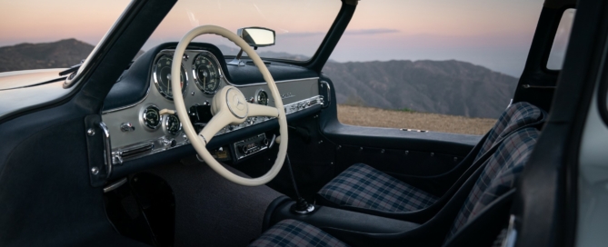 Lightweight Mercedes-Benz 300SL Gullwing interior