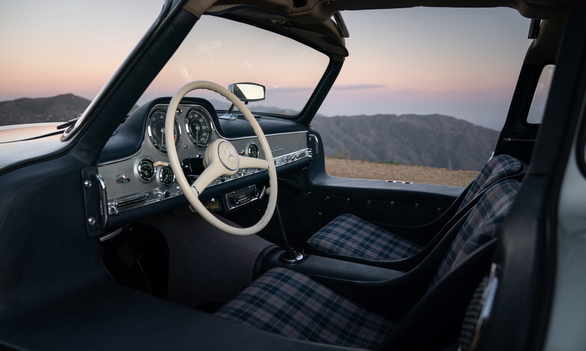 Lightweight Mercedes-Benz 300SL Gullwing interior