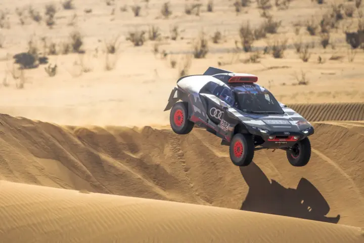 2022 Dakar Stage 11 [w/video]