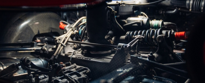 RHD Ferrari F50 engine