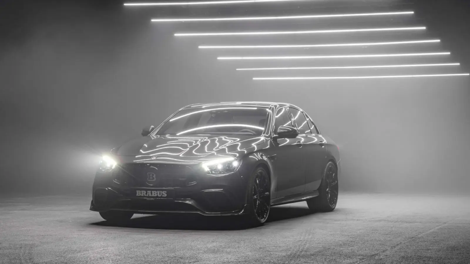 Brabus 900 Rocket E63S Debuts With 662 kW [w/video]