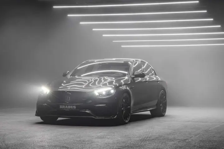 Brabus 900 Rocket E63S Debuts With 662 kW [w/video]