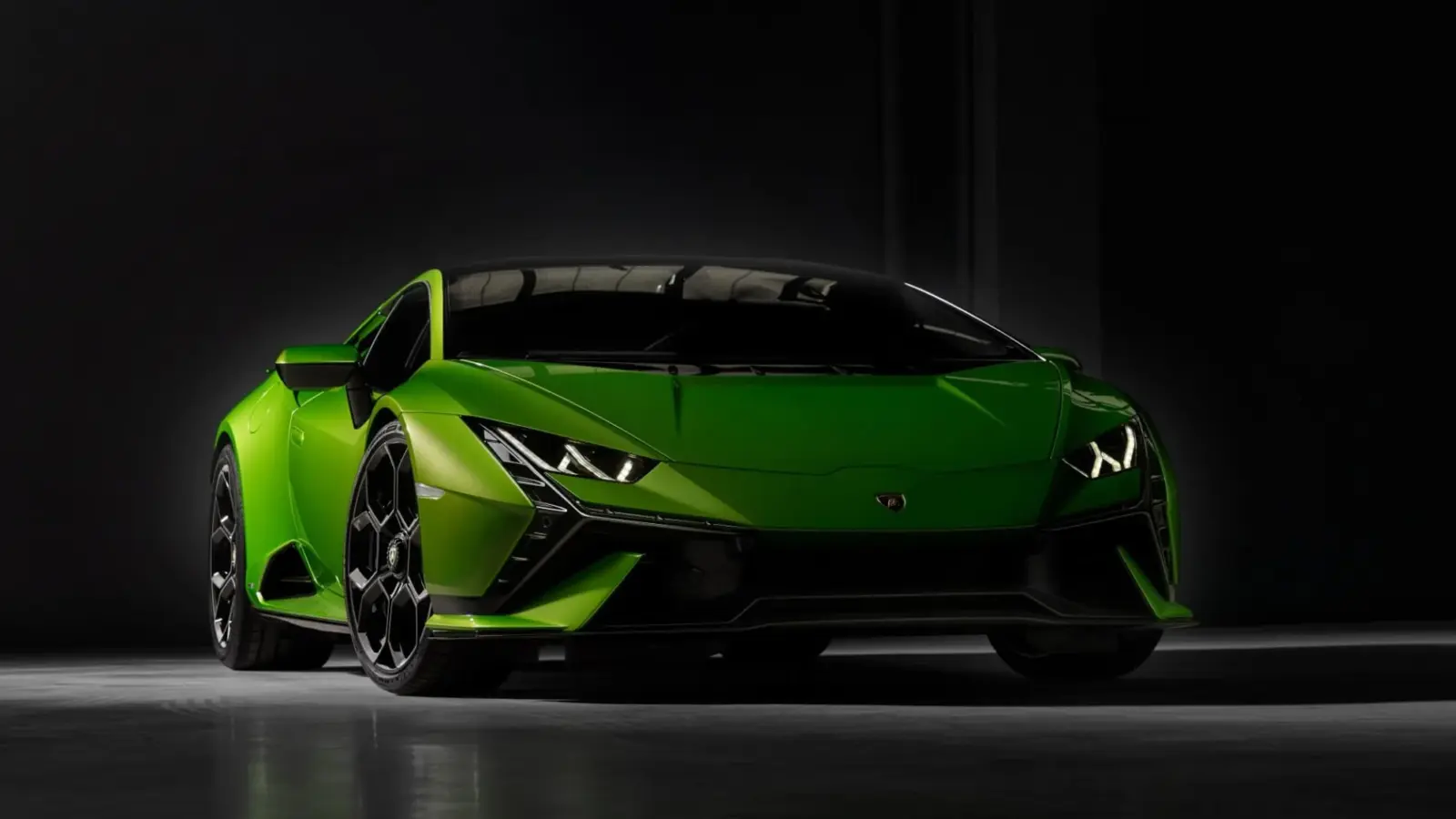 Lamborghini Huracan Tecnica Breaks Cover [w/video]
