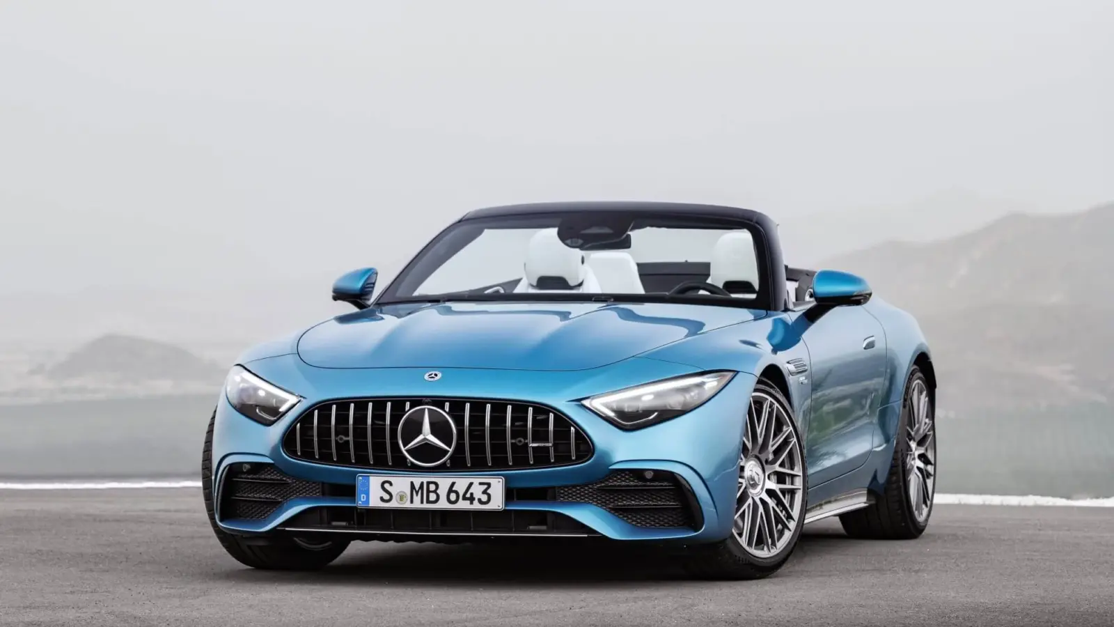 Mercedes-AMG SL43 Debuts with F1 Tech [w/video]