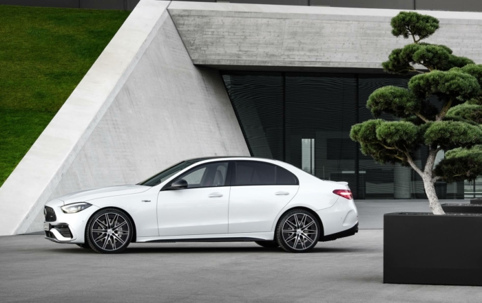 Mercedes‑AMG C43 side