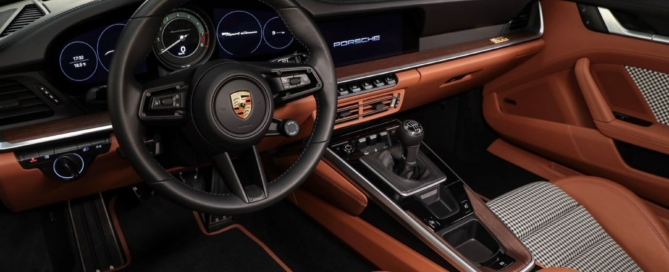 New Porsche 911 Sport Classic interior