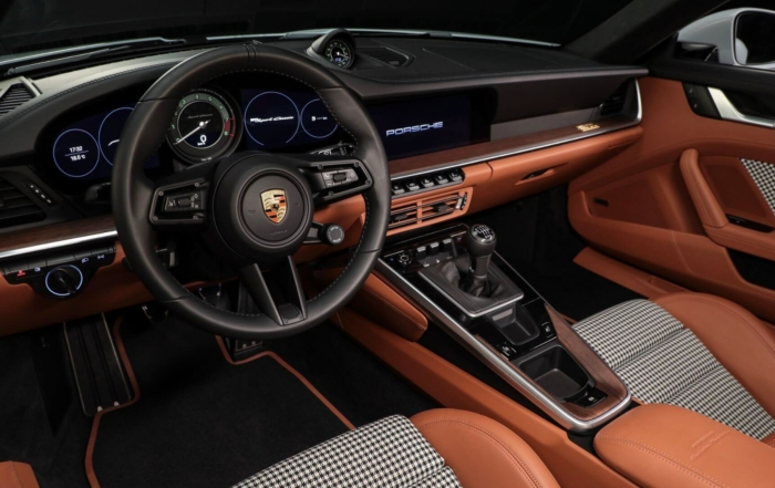 New Porsche 911 Sport Classic interior