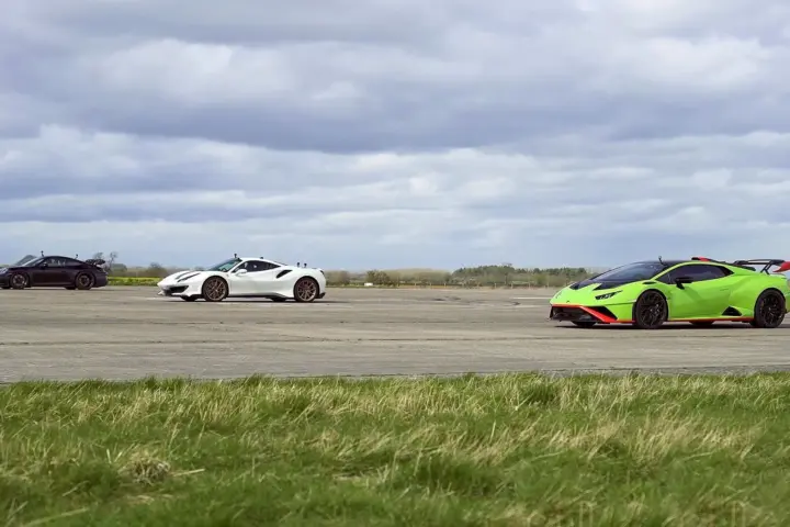 Track Specials Drag Race [video]