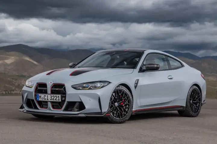 BMW M4 CSL Boasts 405 kW And Mass Reduction