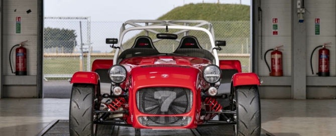 Caterham Seven 420 Cup front