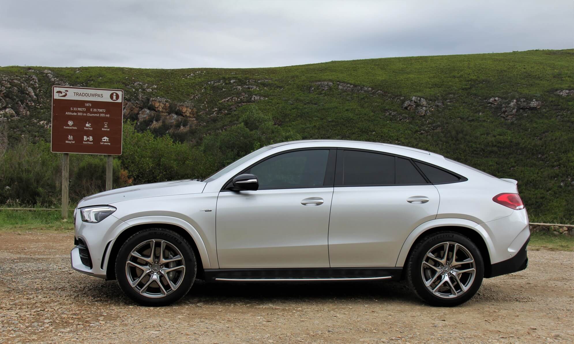 Mercedes-AMG GLE53 Coupe side