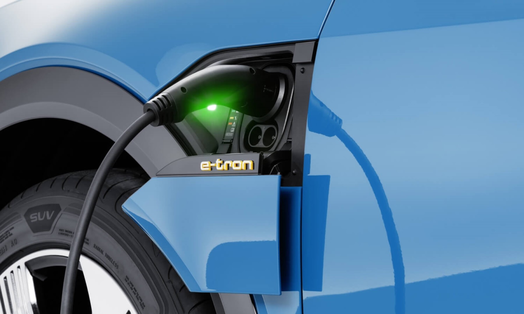Audi E-tron 55 charging