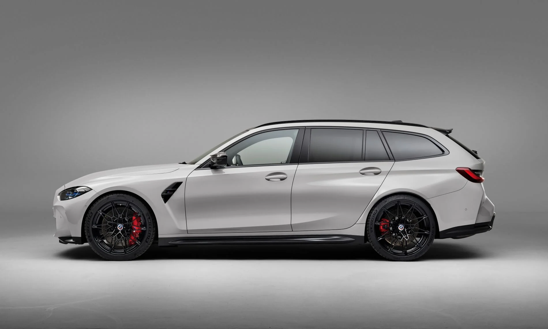 BMW M3 Touring profile