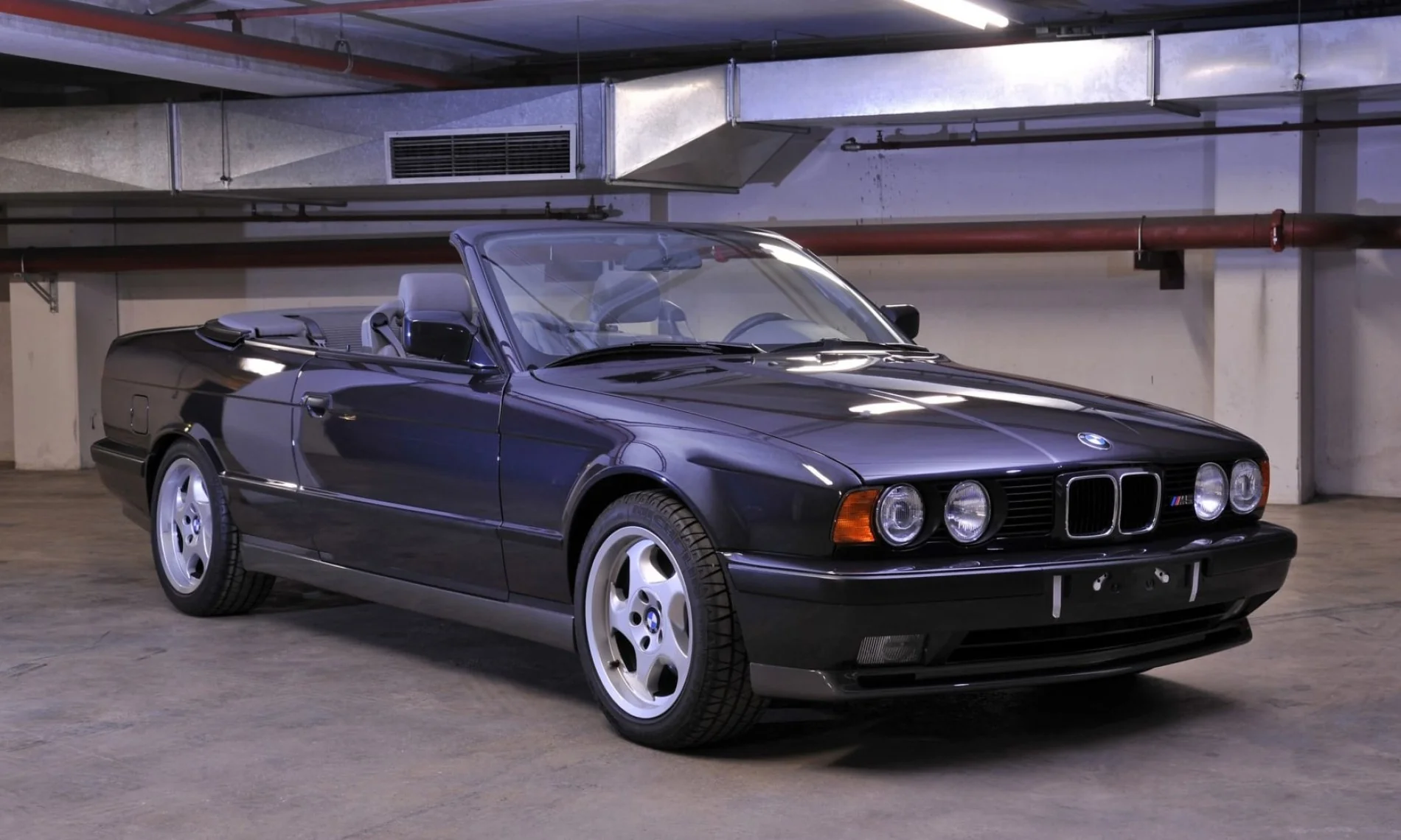 E34 BMW M5 convertible in Secret BMW M Garage