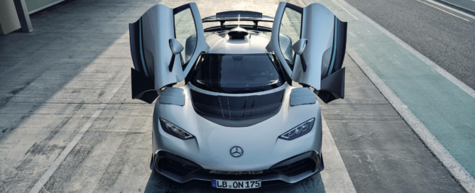Mercedes-AMG One Debuts front