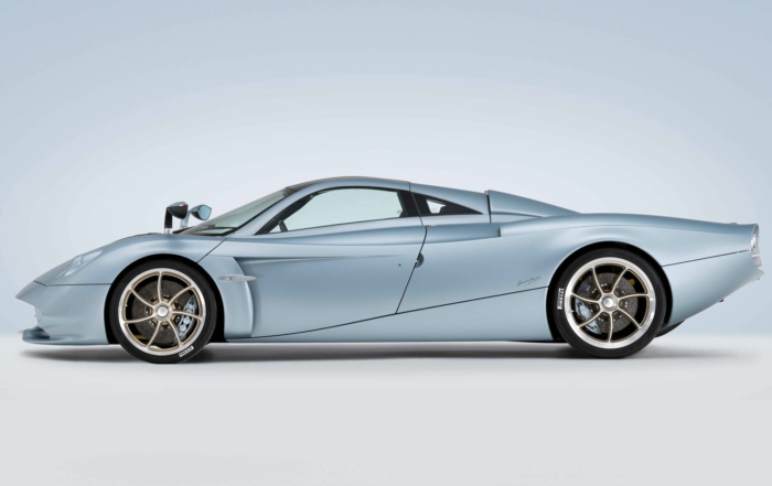 Pagani Huayra Codalunga profile