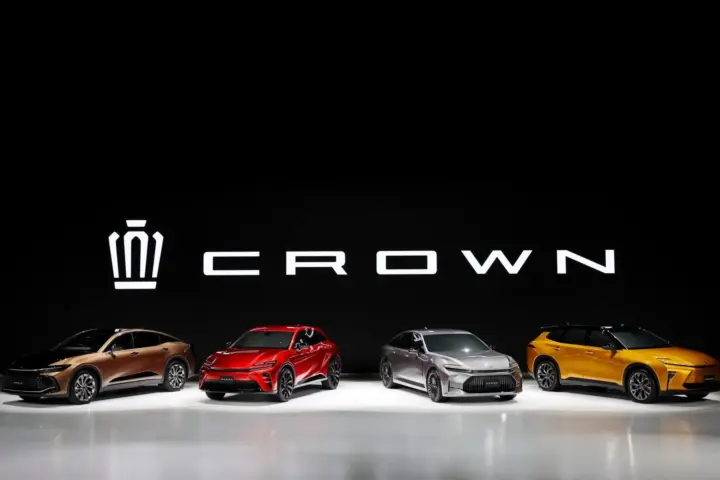 All-new Toyota Crown Models Debut [w/video]