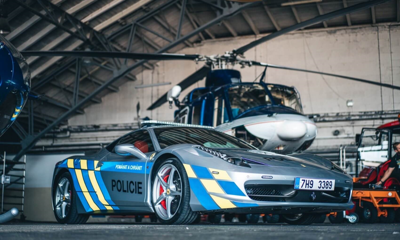 Czech Police Ferrari 458