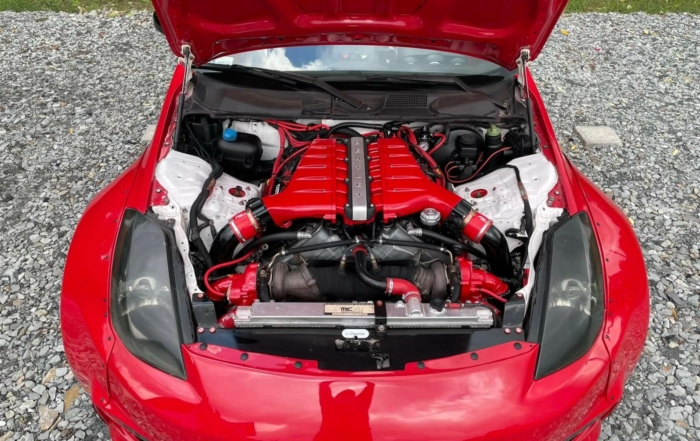 W12 Bentley Power Nissan 350Z engine bay