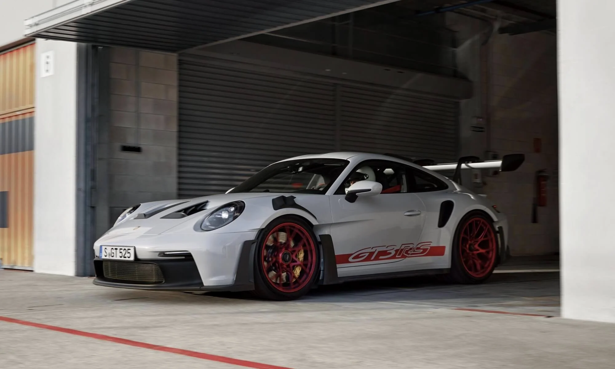 992 Porsche 911 GT3 RS Debuts With Wild Aero – Double Apex
