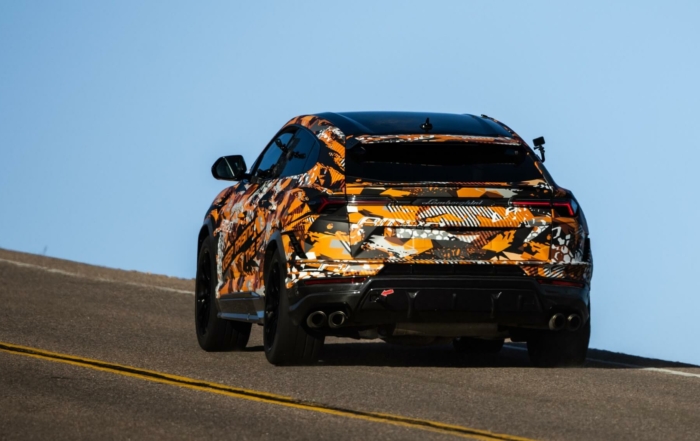 New Lamborghini Urus rea