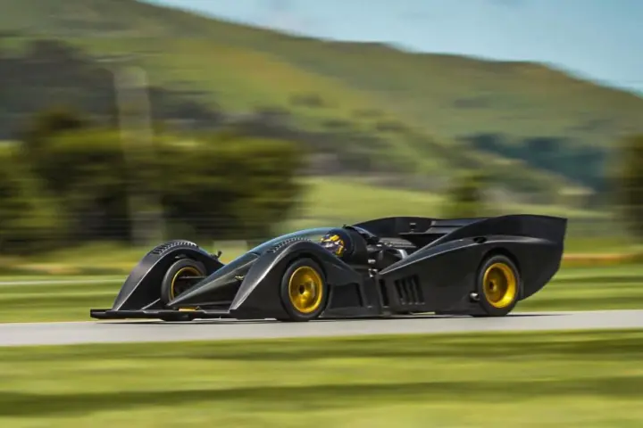 Rodin FZero Hits The Track [w/video]