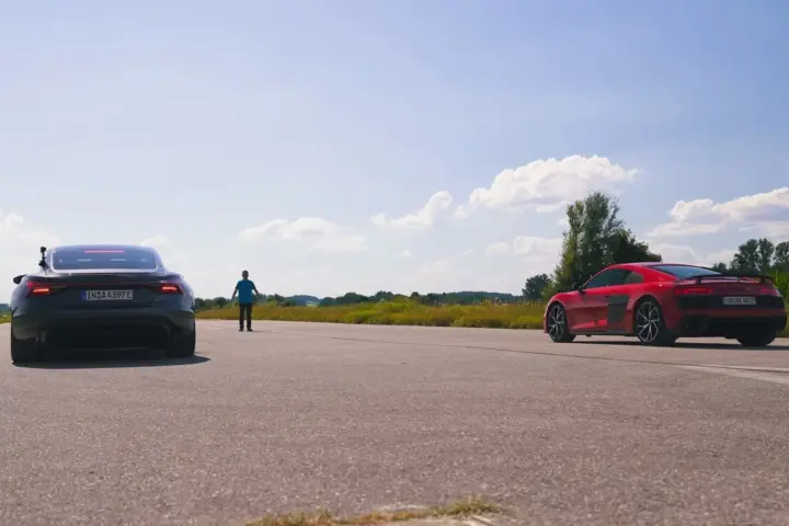 Audi EV vs ICE Drag Race [video]