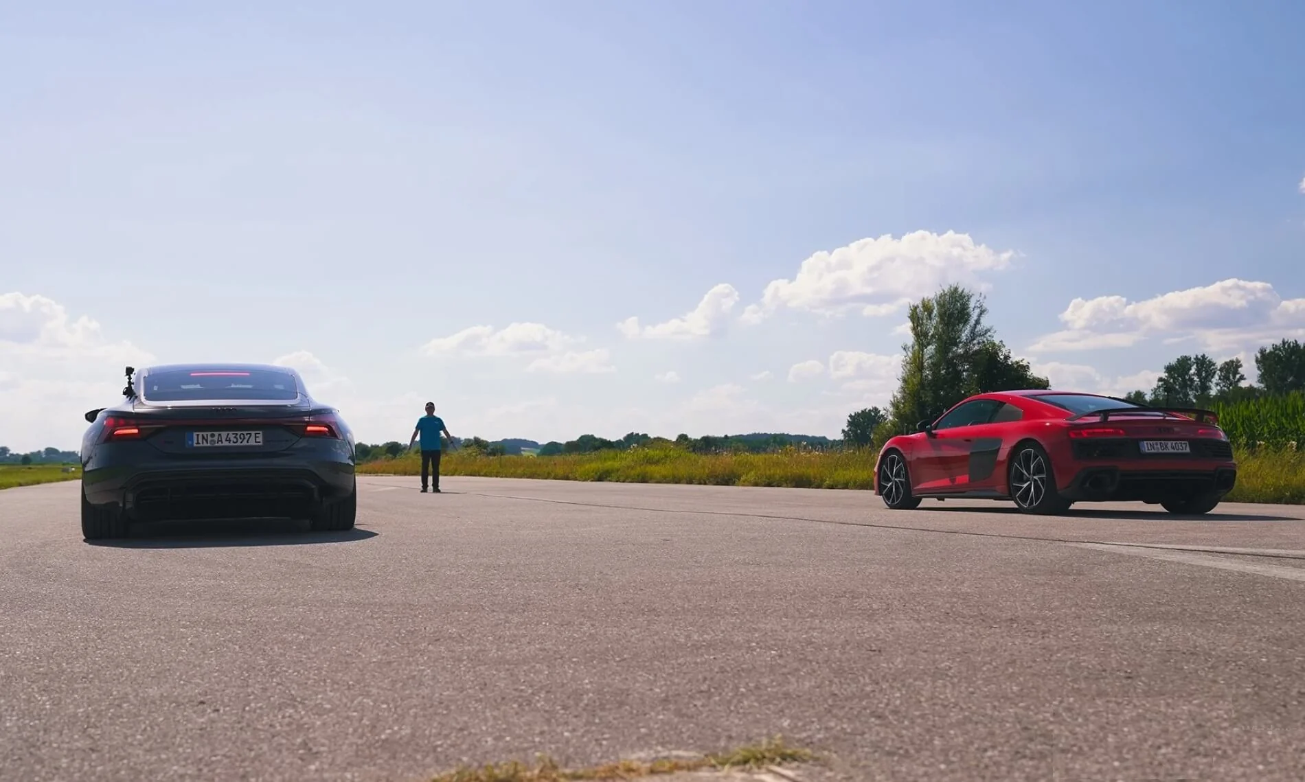 Audi EV vs ICE Drag Race