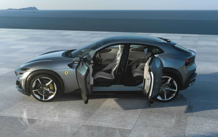 Ferrari Purosangue doors