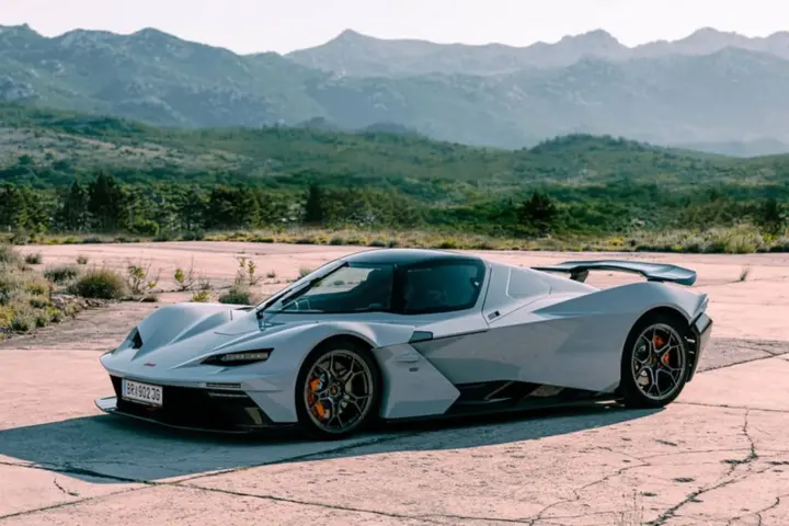KTM X-Bow GT-XR Debuts As Apex Road Racer