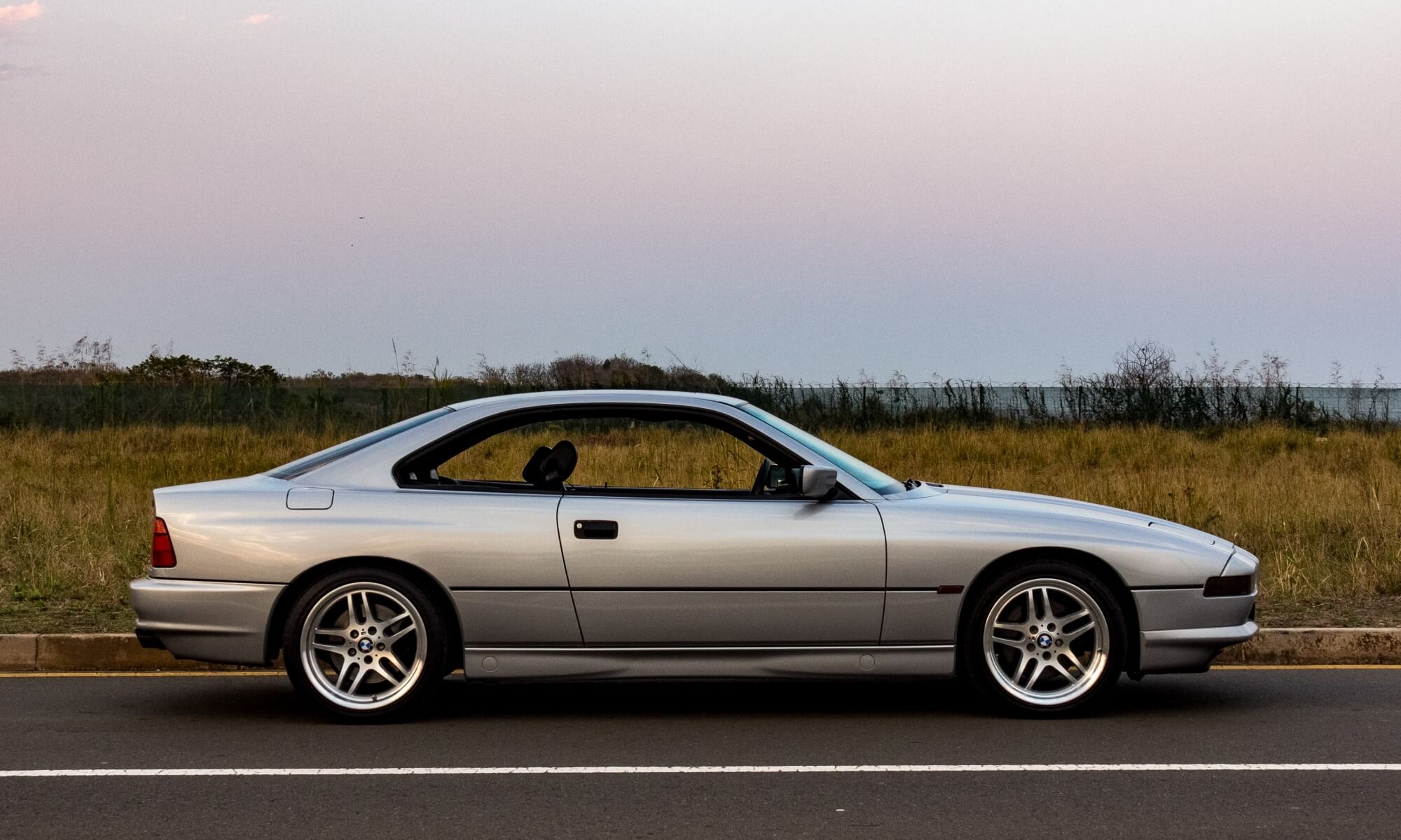 1991 BMW 850i profile