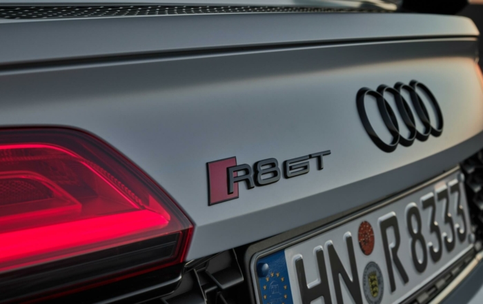 Audi R8 Coupé V10 GT RWD badge