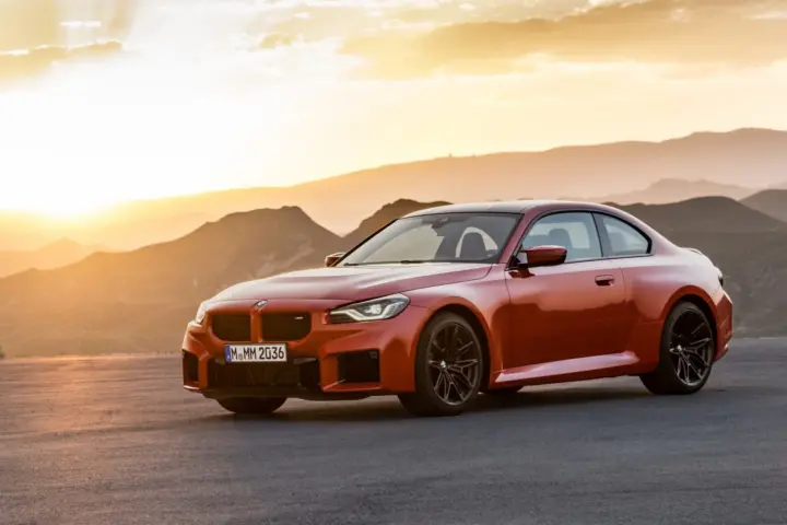 Second Generation BMW M2 Debuts [w/video]
