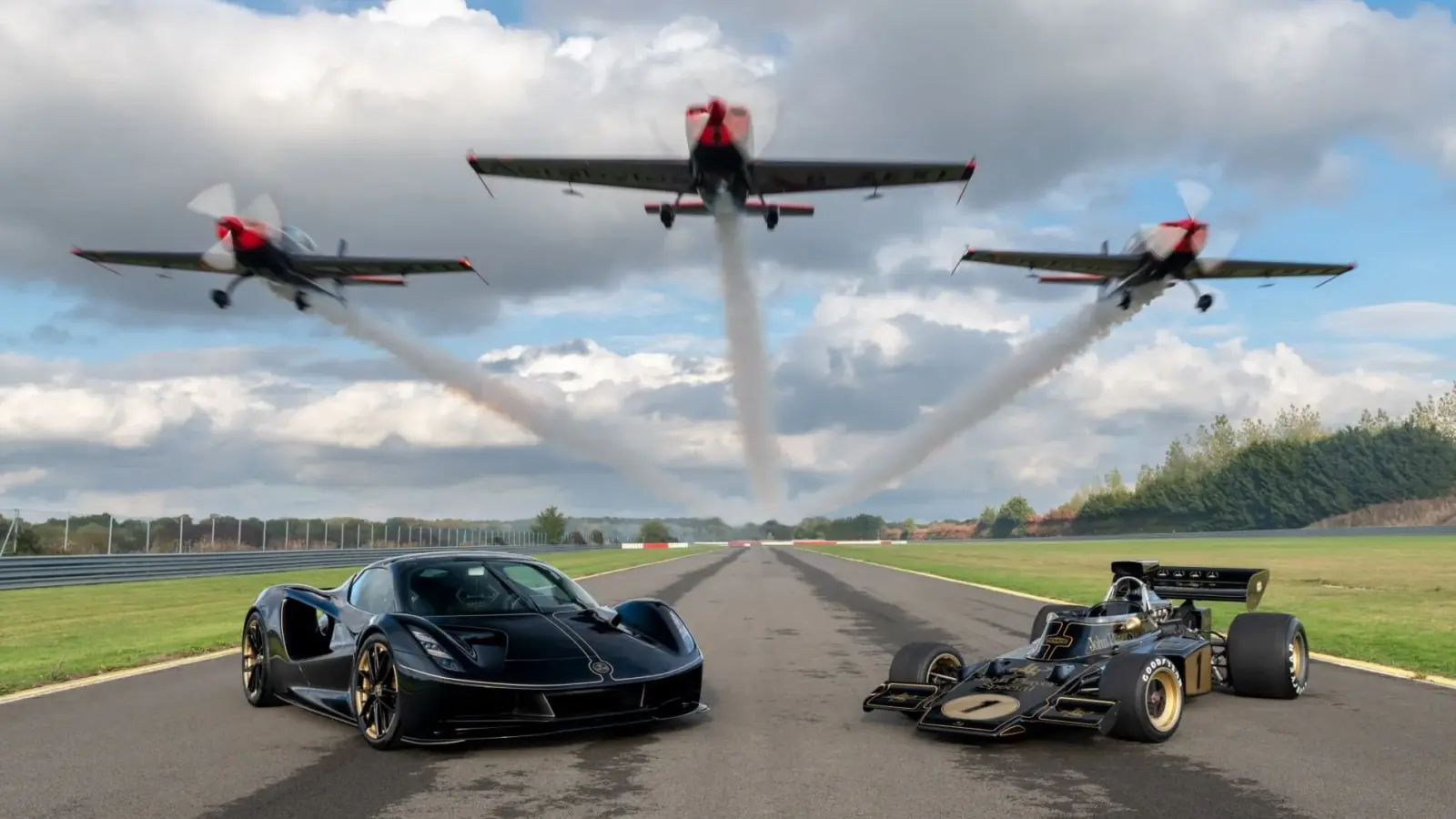 F1 Legends Meet Lotus Evija Fittipaldi [w/video]