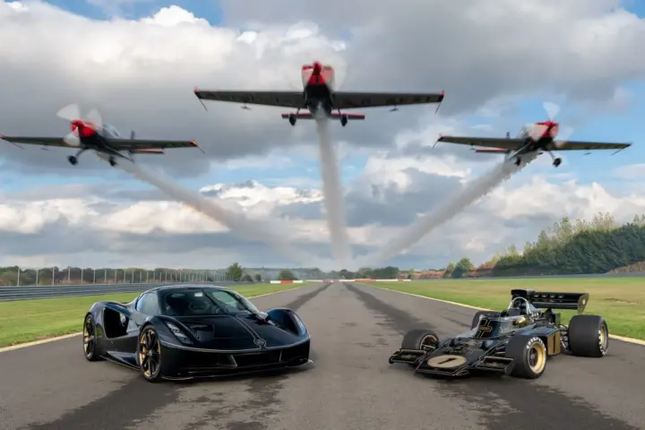 F1 Legends Meet Lotus Evija Fittipaldi [w/video]