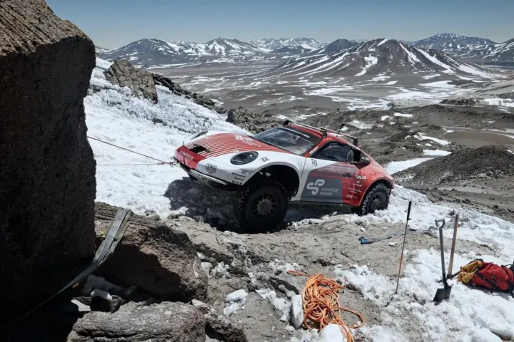 Special Porsche 911 Climbs A Volcano [w/video]
