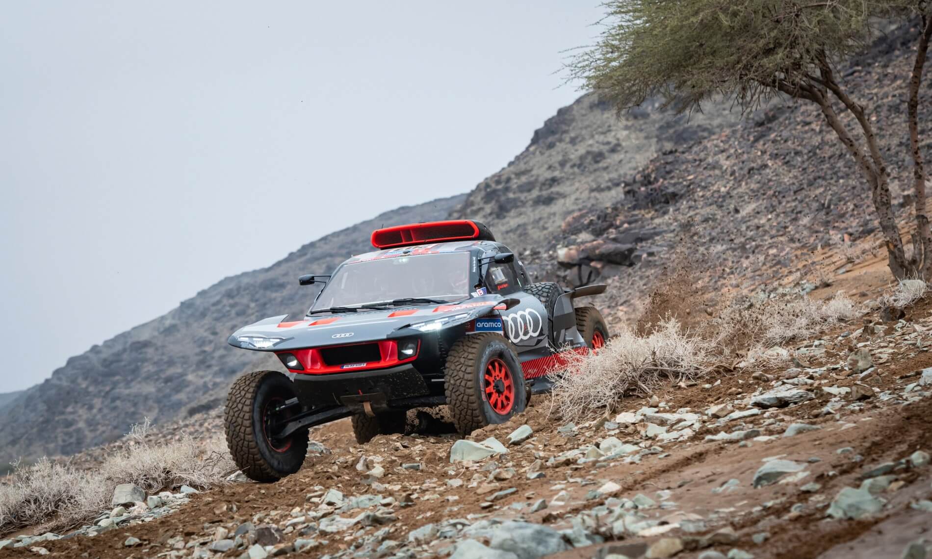 Carlos Sainz lost the 2023 dakar stage 8 win by virtue of a penalty