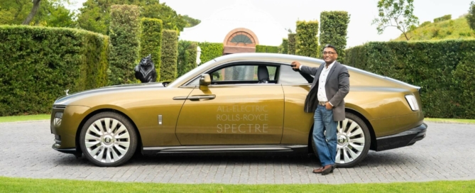 Rolls-Royce Spectre Prototype with editor for scale