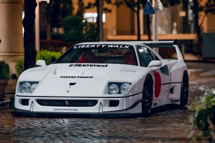 Liberty Walk Ferrari F40 [w/video]