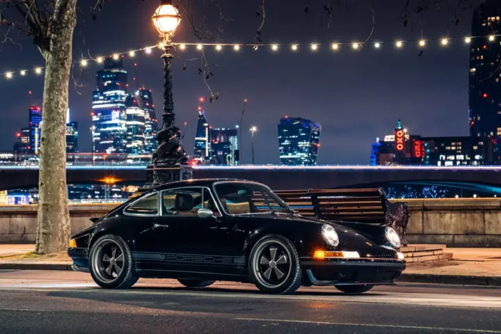 Theon Design 911 ITA001 Restomod Unveiled