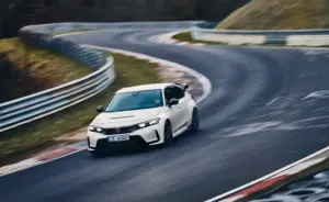 Type R claims Nordschleife title [w/video]