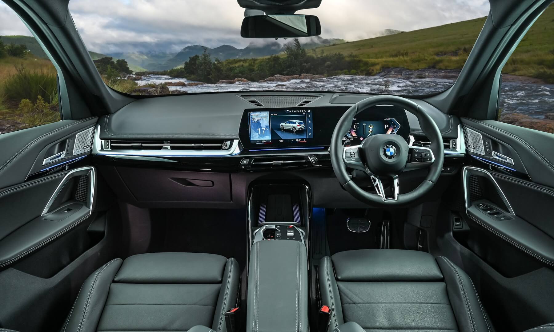 BMW X1 18d interior