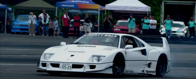 Liberty Walk F40 Drifting