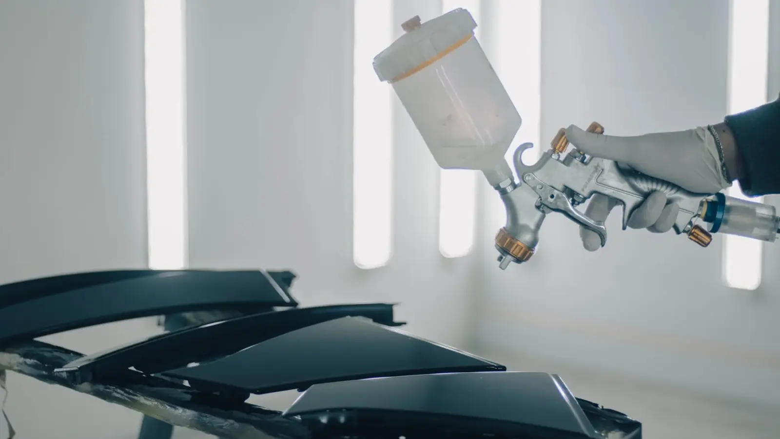 HVLP vs Conventional Spray Guns for Automotive Painting: Which is Better?