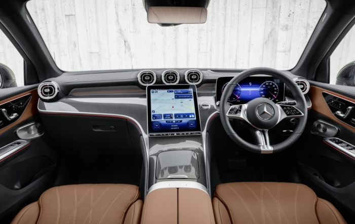 Mercedes-Benz GLC220d interior