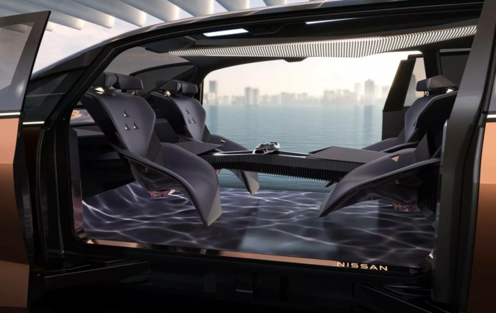 Nissan Hyper Tourer Concept cabin