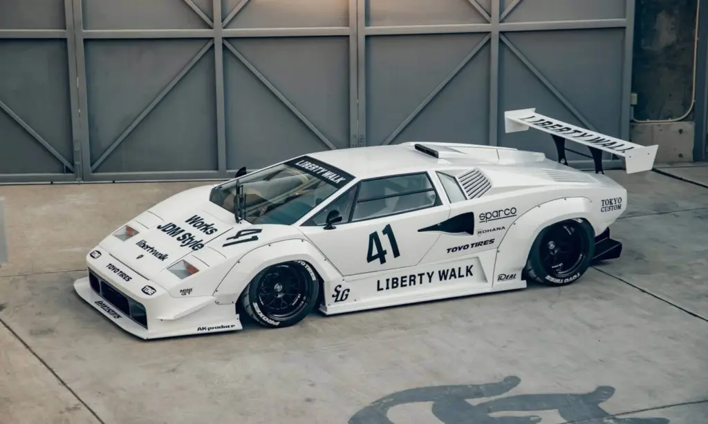 Liberty Walk Lamborghini Countach Debuts in Japan